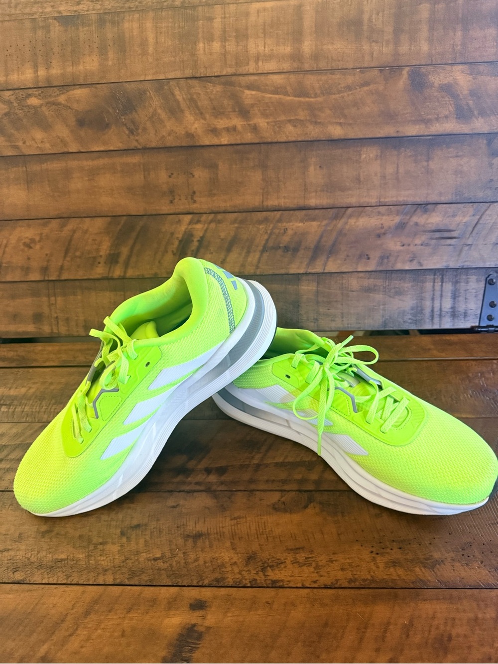 NWOT GALAXY 7 RUNNING SHOES (Lucid Lemon / Cloud White / Grey) - Picture 3 of 5